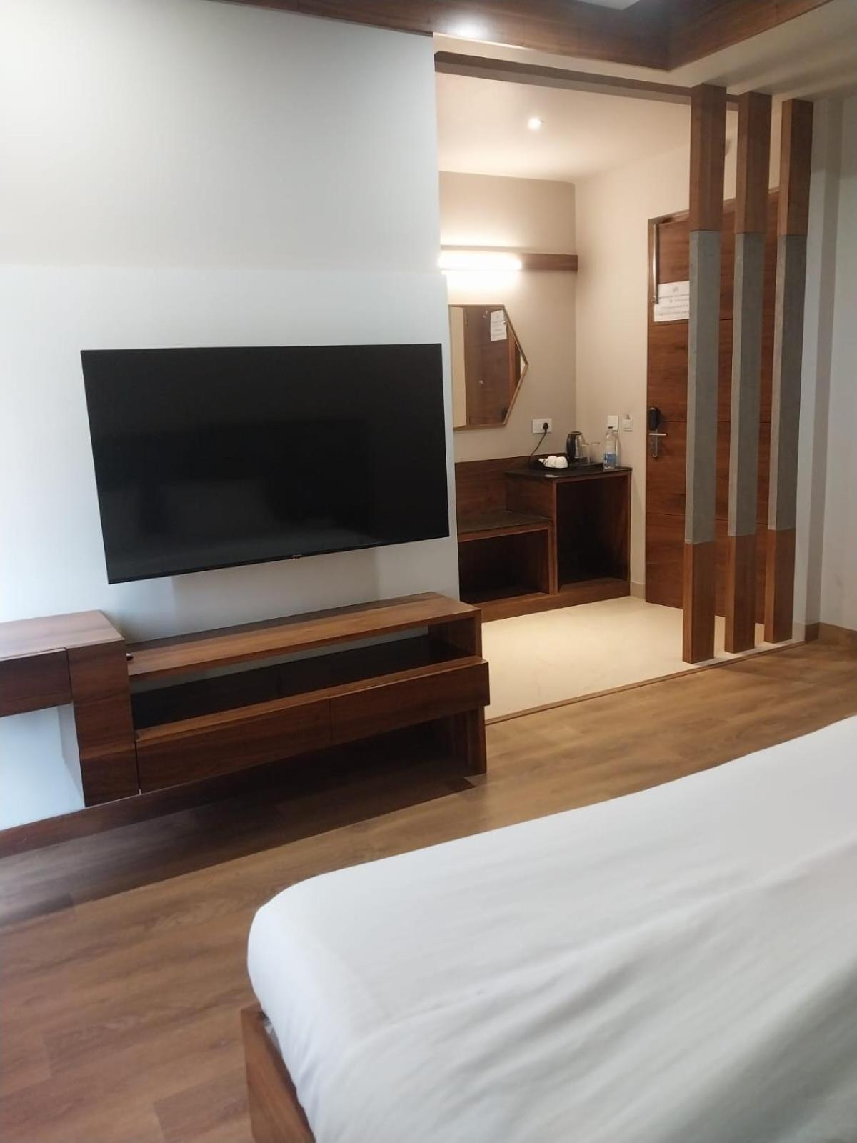 Hotel Endora ปาเตียลา ภายนอก รูปภาพ